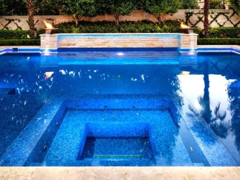 colors_of_glass_tile_for_pools